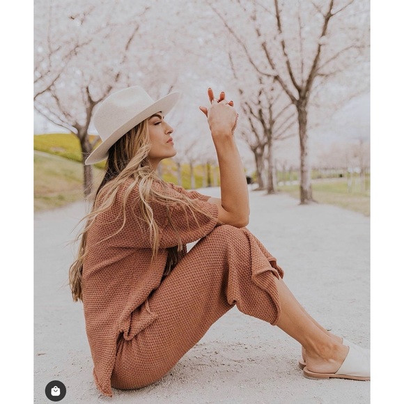 Terracotta Knit capris(The Robin by Roolee) SOLDOUT & no longer on website - Picture 2 of 7